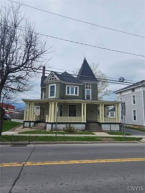 123 N School Street - Photo 1
