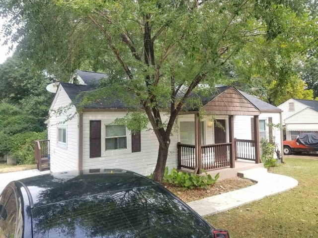 2467 Calvin Avenue - Photo 1