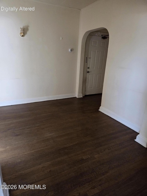 605 Broadway - Photo 1