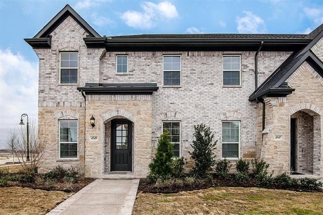 4549 English Maple Drive - Photo 1