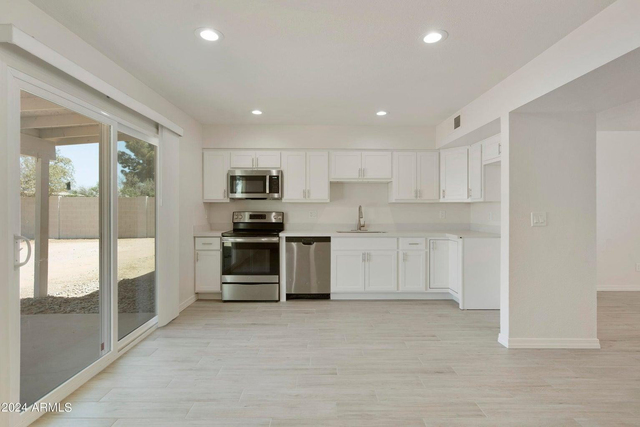 3316 E Helena Drive - Photo 1