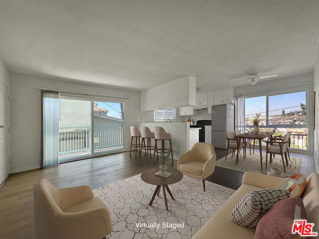 220 E Hyde Park - Photo 1
