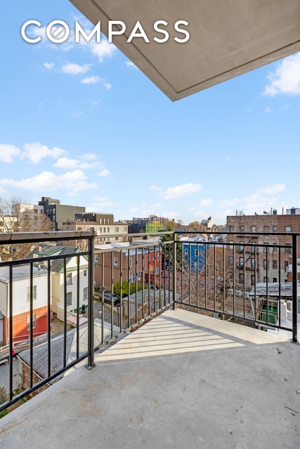 New York Avenue - Photo 1