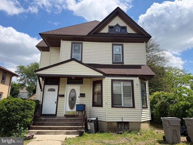 577 Billings Avenue - Photo 1