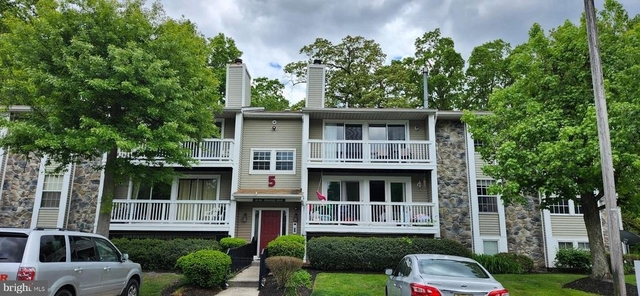 58 Kenwood Drive - Photo 1