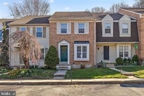 821 Stockbridge - Photo 1