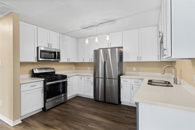 8103 Willet Trl - Photo 1