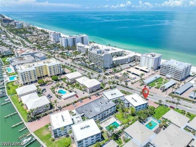 1930 Gulf Shore Boulevard N - Photo 1