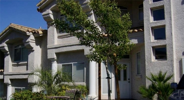 647 Florence Drive - Photo 1