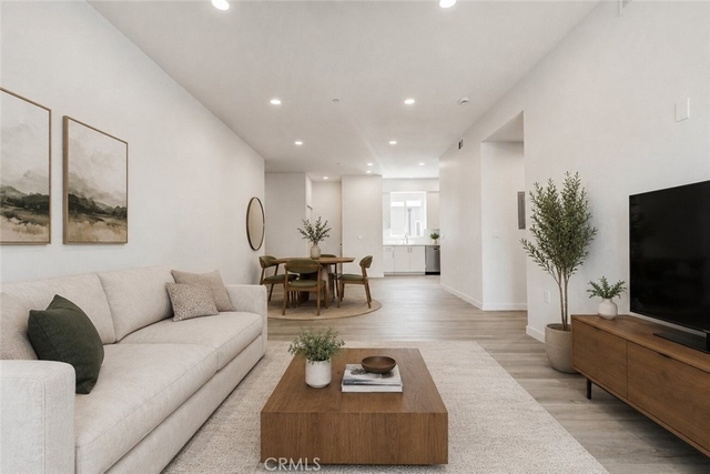 14810 Delano Street - Photo 1