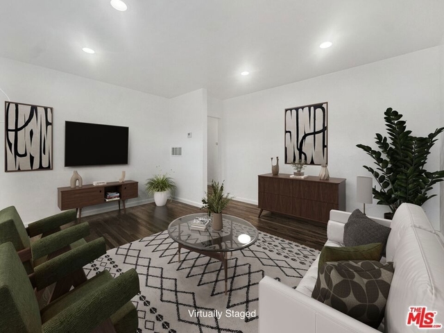 211 E 81st Street - Photo 1