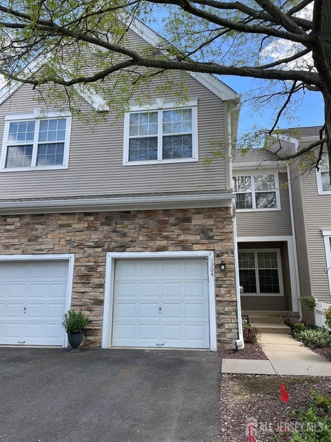 1304 Dahlia Circle - Photo 1