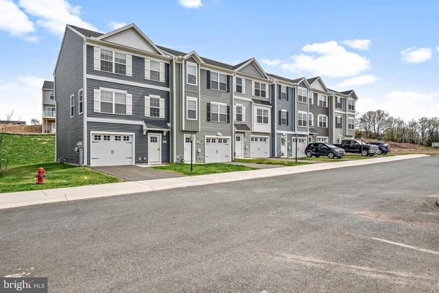 825 Rising Sun Ln - Photo 1