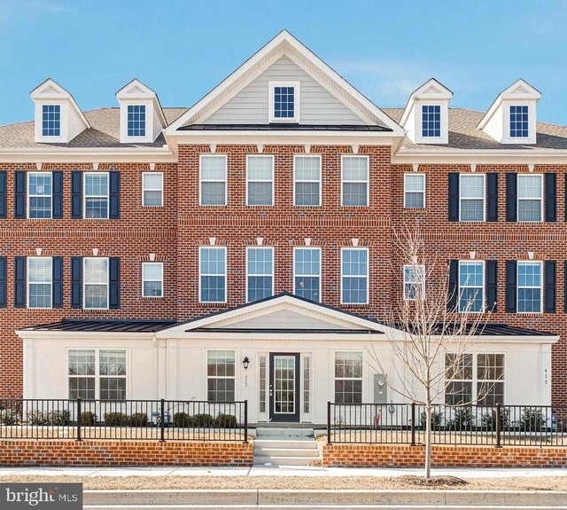 415 Lenape Way - Photo 1