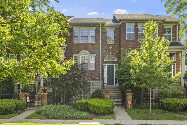 850 Shandrew Drive - Photo 1