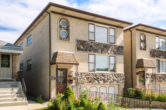 6120 W Eastwood Avenue - Photo 1