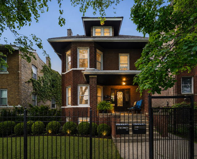 4834 N Ridgeway Avenue - Photo 1