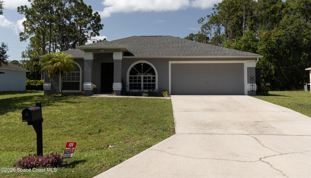 1572 Holbrook Road Nw - Photo 1