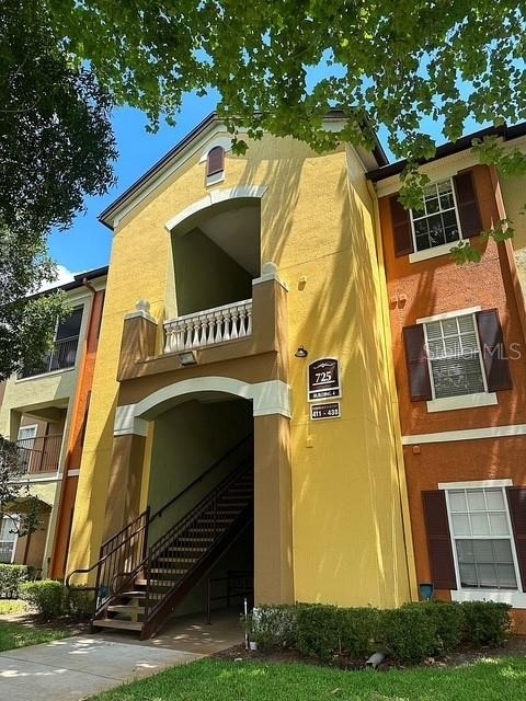 725 Crest Pines Drive - Photo 1