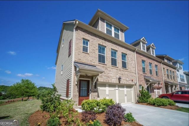 1595 Ridgebrook Down - Photo 1