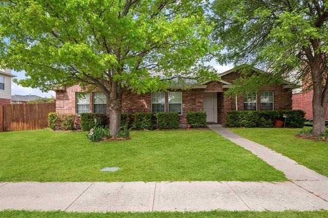 1407 Plateau Drive - Photo 1