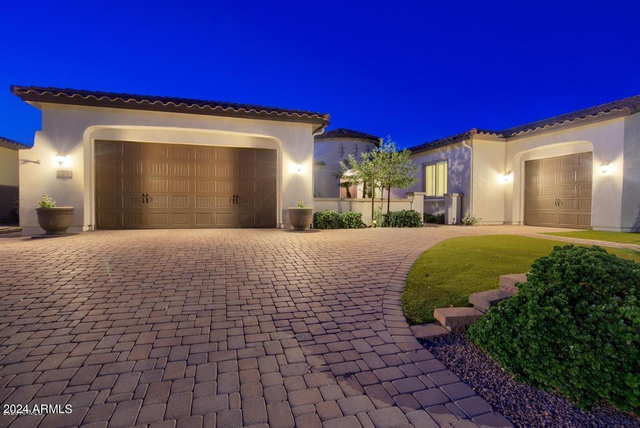 7570 W Quail Avenue - Photo 1