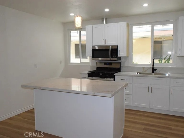 1148 W Civic Center - Photo 1
