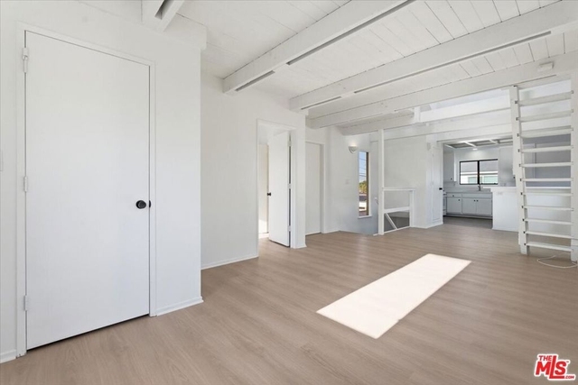 2513 190th Street - Photo 1