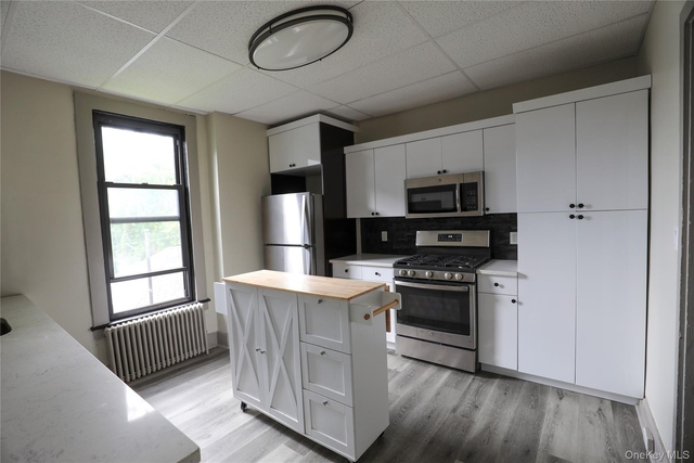 141 Saint James Street - Photo 1
