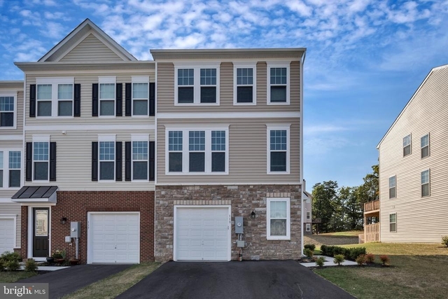 119 Keller Court - Photo 1