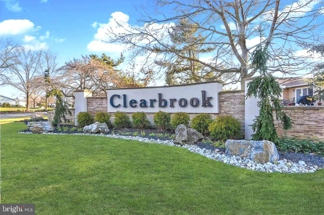 525 Belford Road - Photo 1