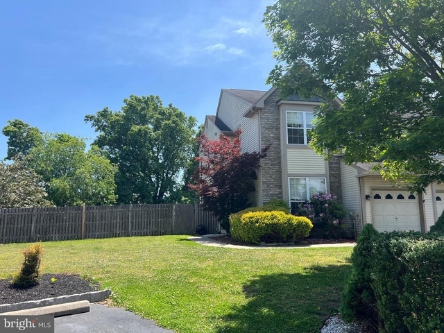95 Roosevelt Boulevard - Photo 1