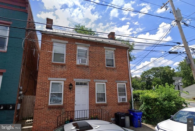480 W South Street - Photo 1