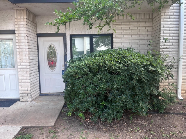 1307 Kinney Ave - Photo 1