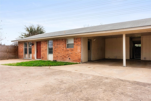 2408 Ventura Dr - Photo 1