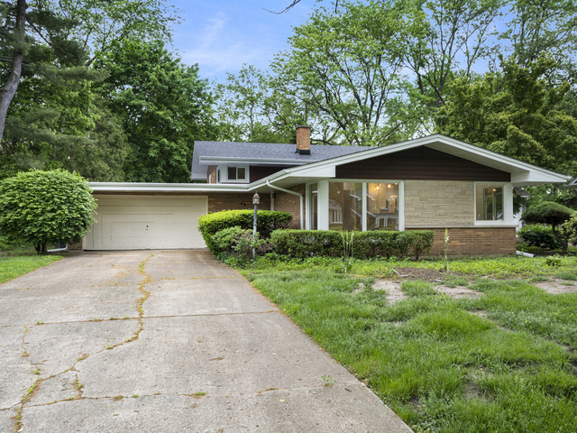 48 Oakwood Drive - Photo 1