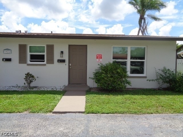 3921 Del Prado Boulevard S - Photo 1