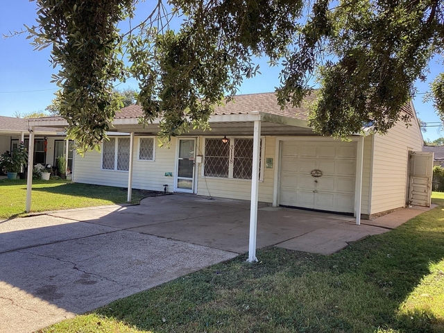 3118 Grant Street - Photo 1