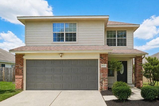 4419 Crossvine Avenue - Photo 1