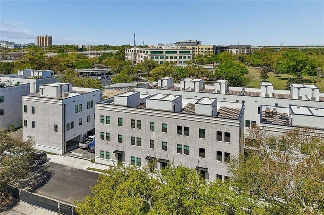 1218 E Kay Street - Photo 1