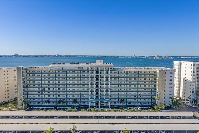 6020 Shore Boulevard S - Photo 1