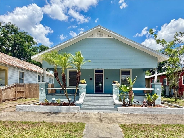 2312 E 10th Avenue - Photo 1