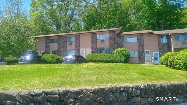 244 Oakville Avenue - Photo 1