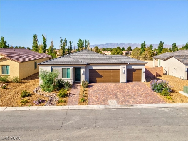 5357 Eleganza Avenue - Photo 1