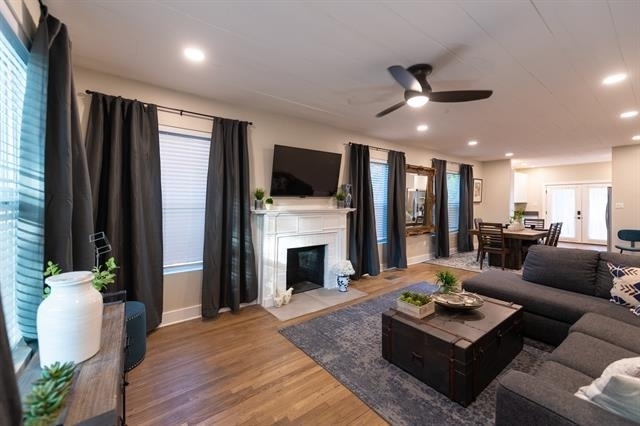 4512 Victor Street - Photo 1