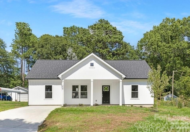 208 Graham Street - Photo 1
