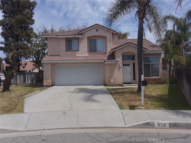 828 Greenwich Court - Photo 1