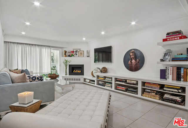 1230 Horn Avenue - Photo 1