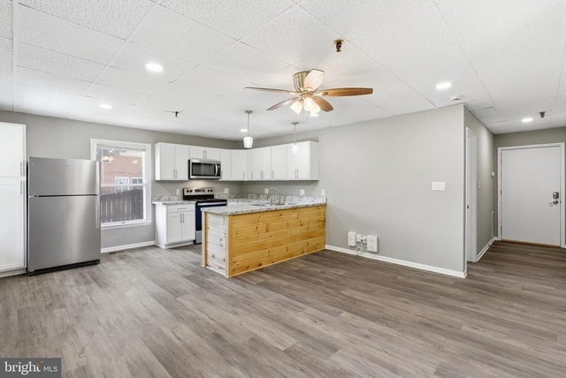 1725 Henry Avenue - Photo 1