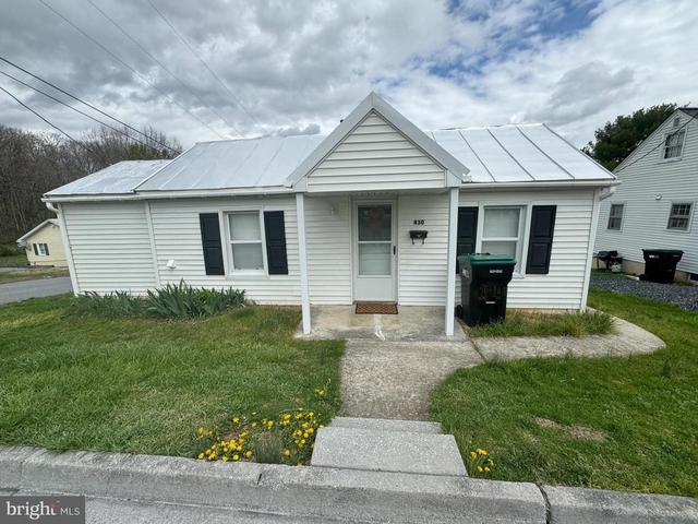 430 W High Street - Photo 1